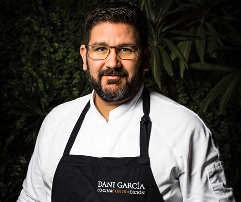  Casa de las Estrellas: An Unforgettable Fiesta with Celebrity Chef Dani Garcia!